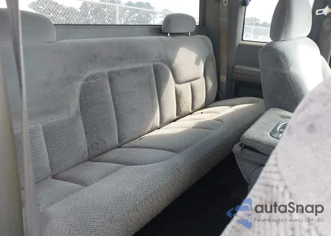 1997 GMC Sierra 1500 Sl Wideside z USA, uszkodzony, nr VIN 2GTEC19R1V1536410